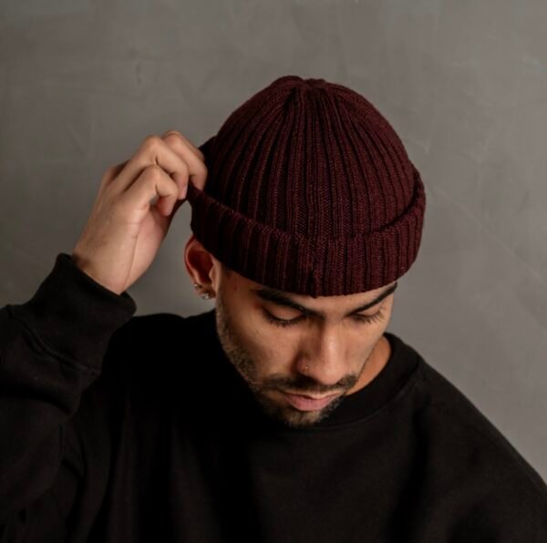 KNIT BEANIE HAT